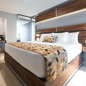 宾馆 北蒙特雷舒眠酒店