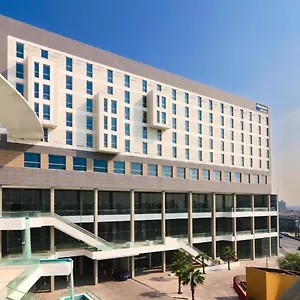 Hotel Express By Marriott Universidad