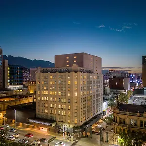 Hotel Macroplaza