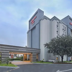 Hampton By Hilton Galerias Obispado Otel 4*