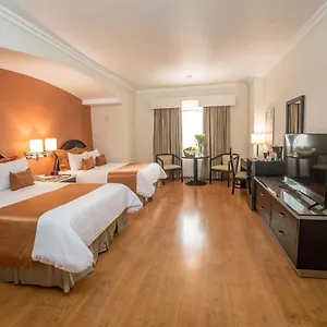 Plaza De Oro Otel 5*