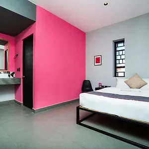 Adhoc Madero 蒙特雷