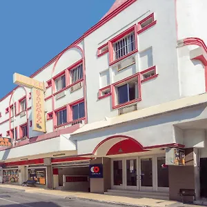 Hotel Capital O Diro,